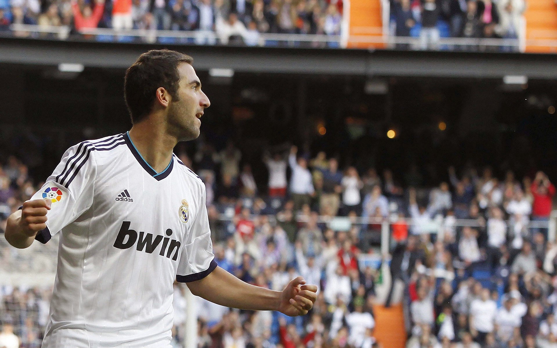 遥控台球比赛的未来趋势，摇控台球